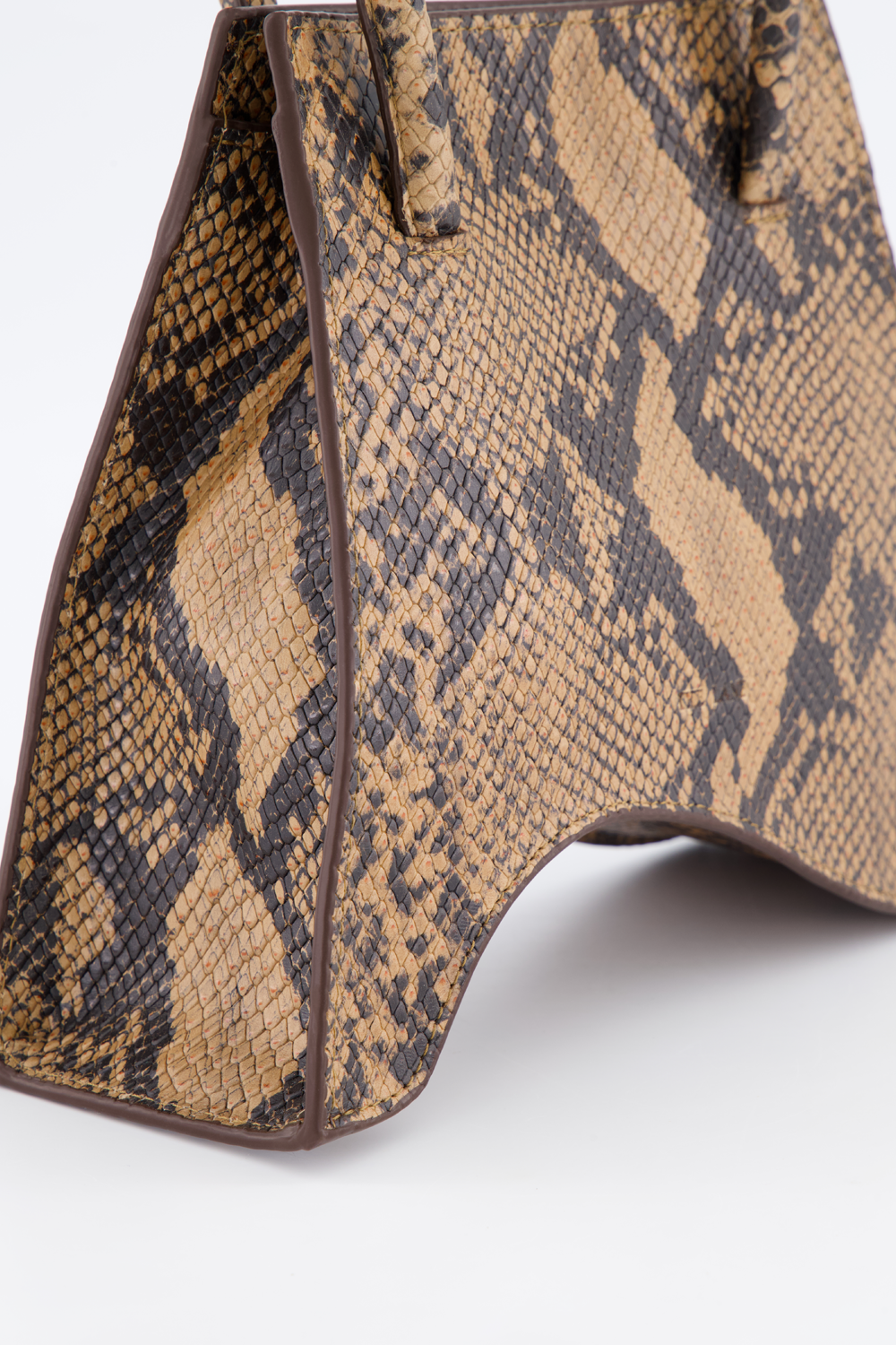 The Minué Bag Cobra