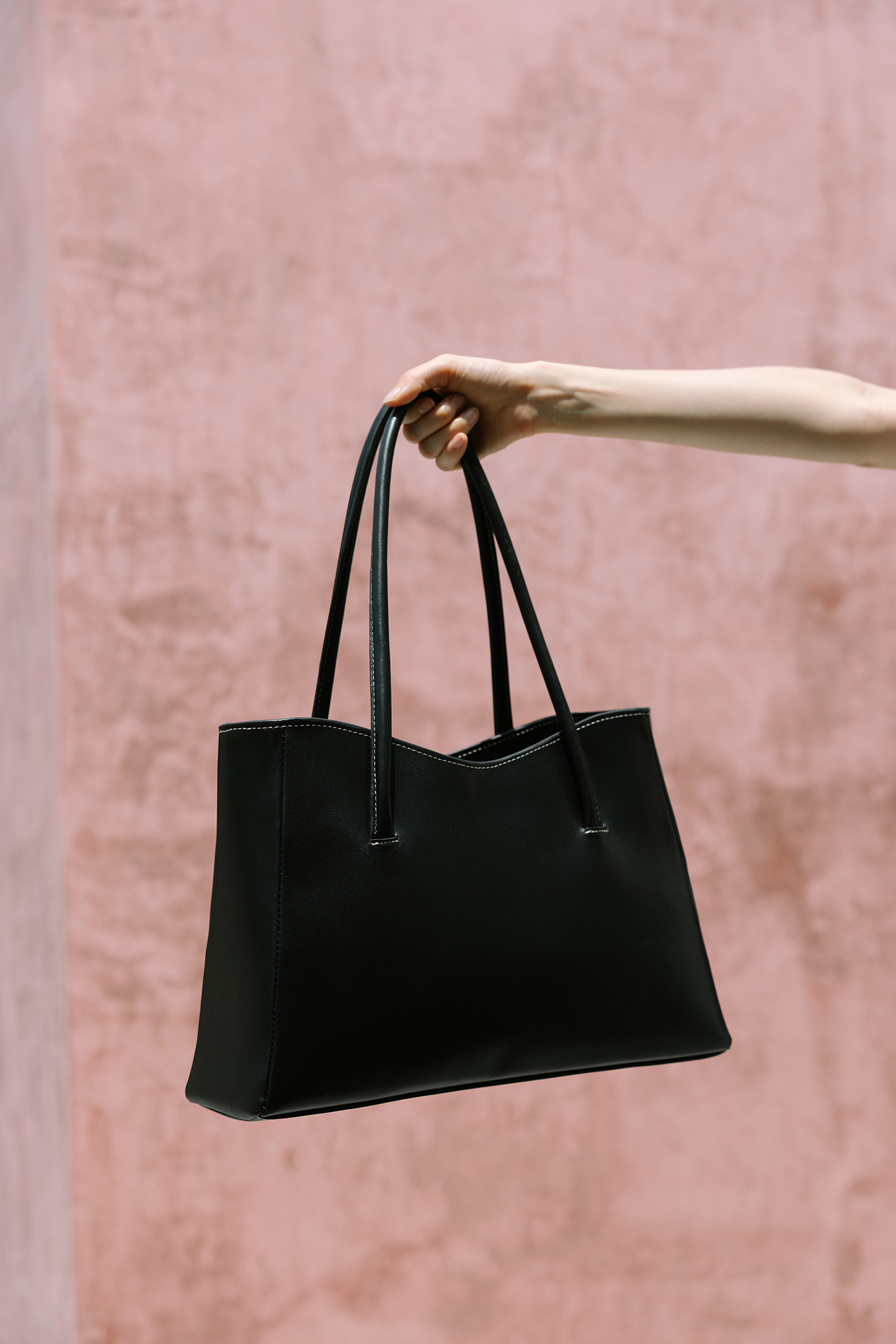 The Tempo Tote Black